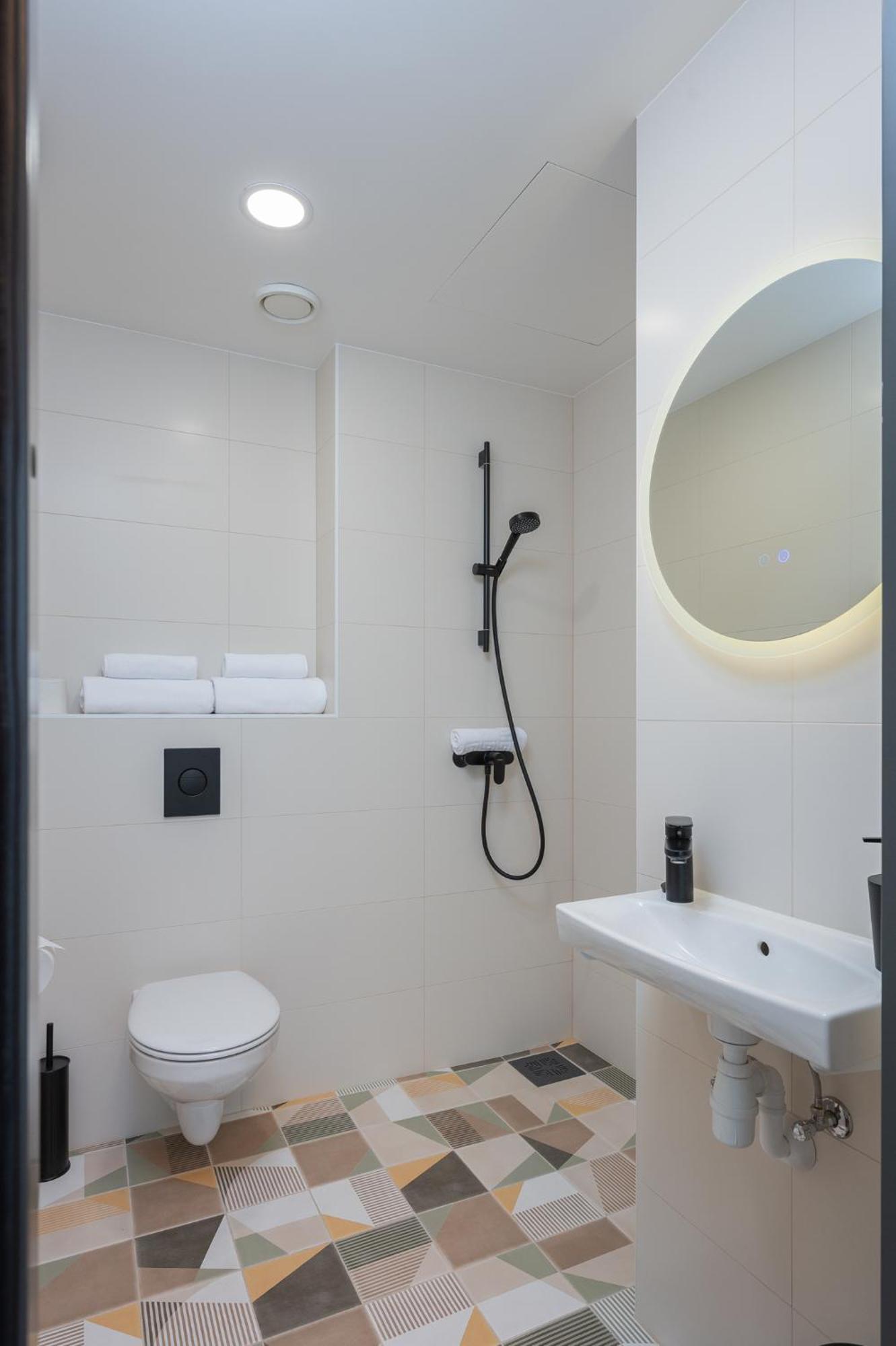 Rare Apartments - Self Check-In Miniapartments ตาร์ตู ภายนอก รูปภาพ
