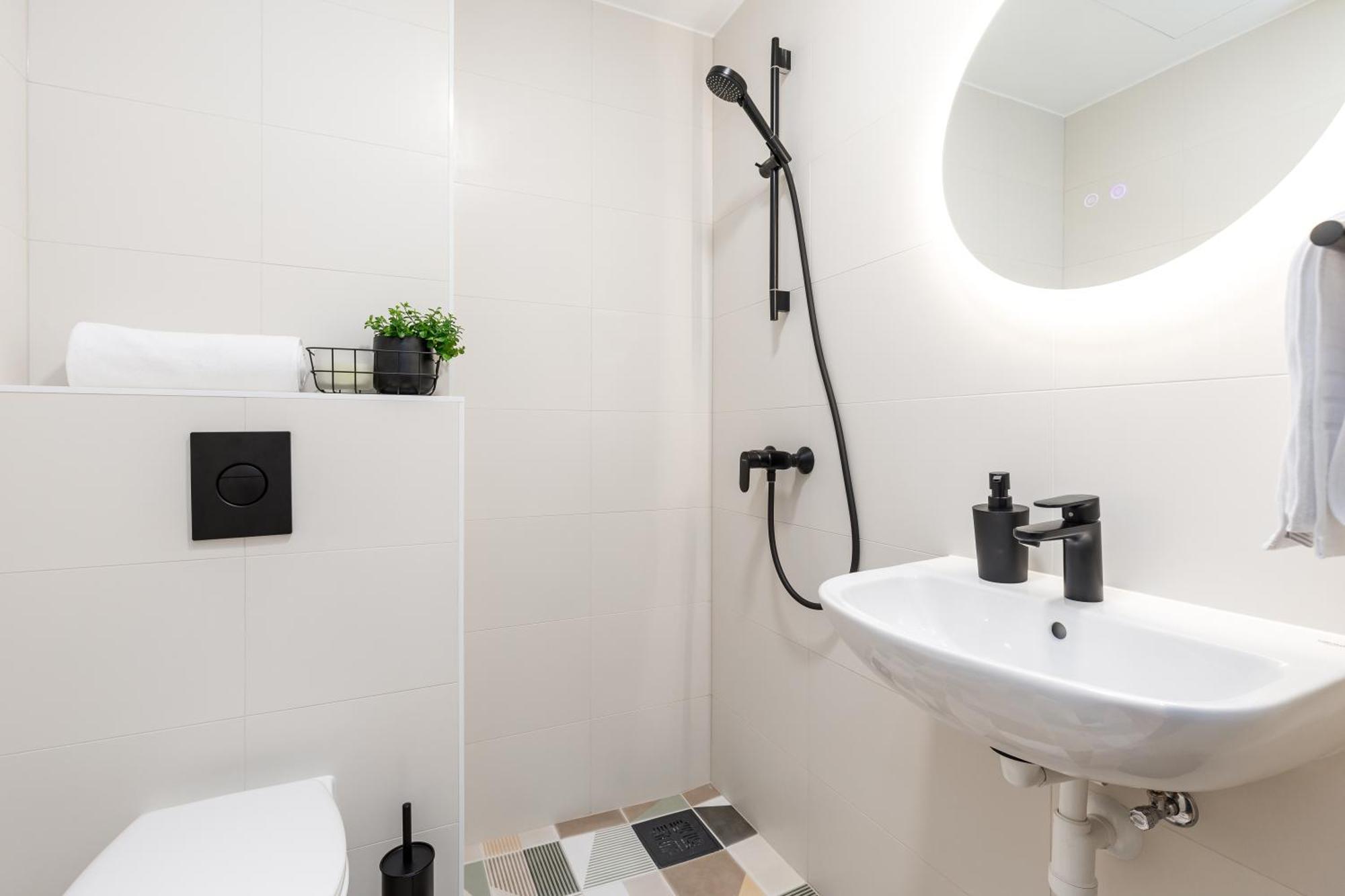 Rare Apartments - Self Check-In Miniapartments ตาร์ตู ภายนอก รูปภาพ